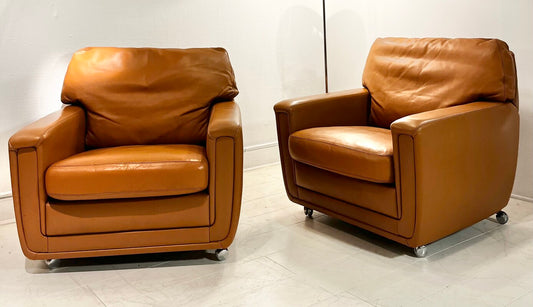 Paire de fauteuil en cuir cognac 60'